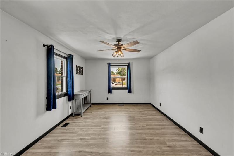 Photo 38 of 48 residential for sale in Portsmouth virginia