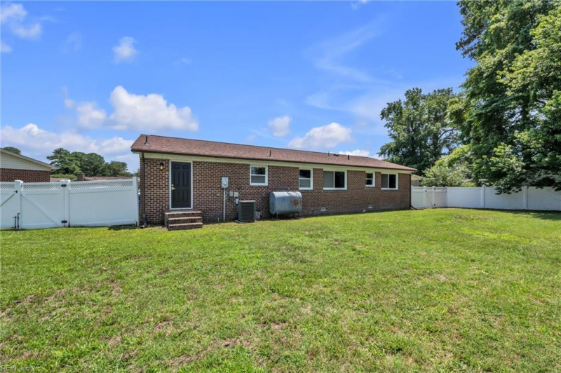 Photo 43 of 48 residential for sale in Portsmouth virginia