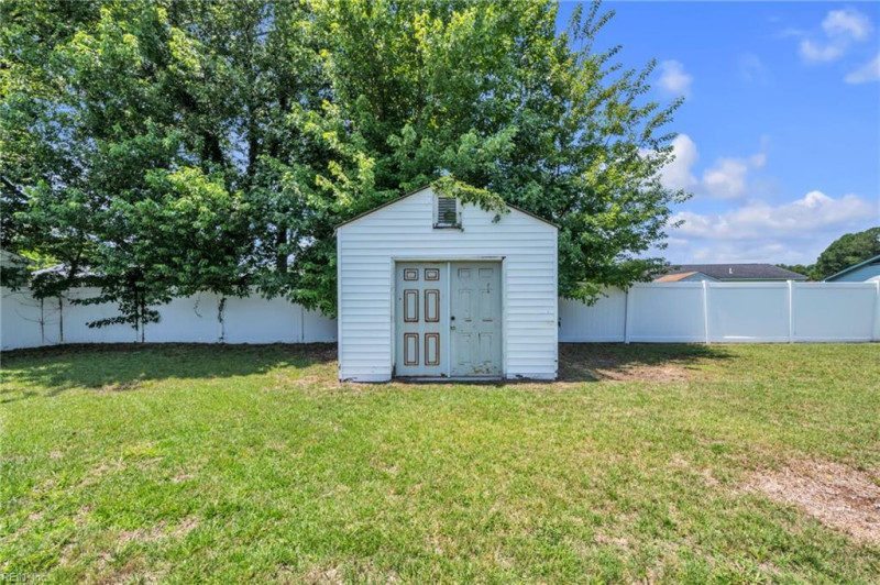 Photo 46 of 48 residential for sale in Portsmouth virginia
