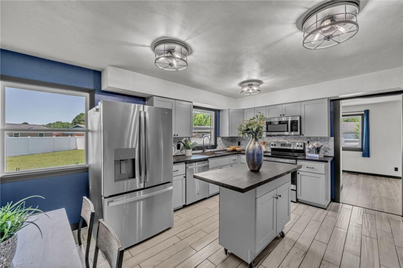 Photo 9 of 48 residential for sale in Portsmouth virginia