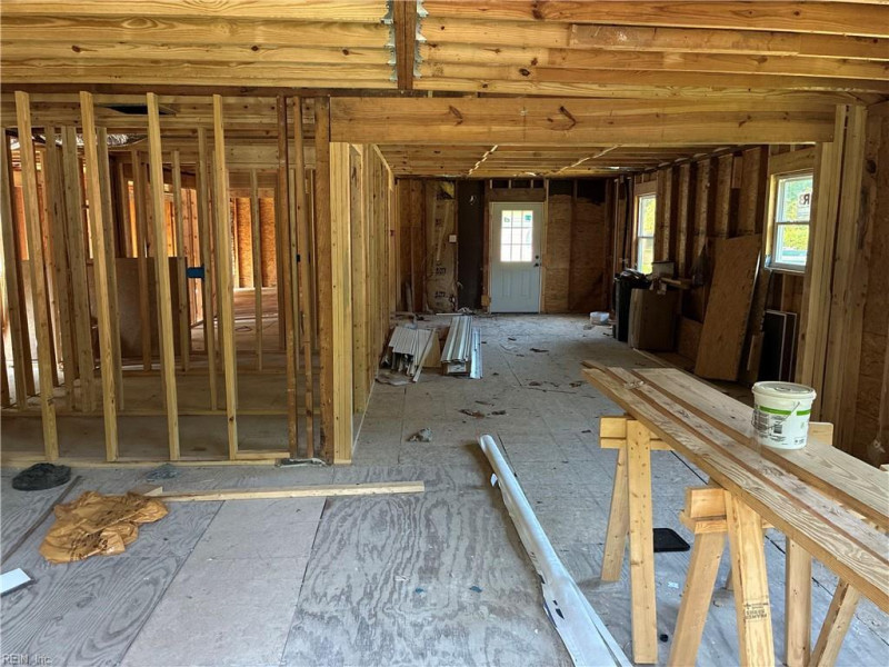 Photo 4 of 8 residential for sale in Suffolk virginia
