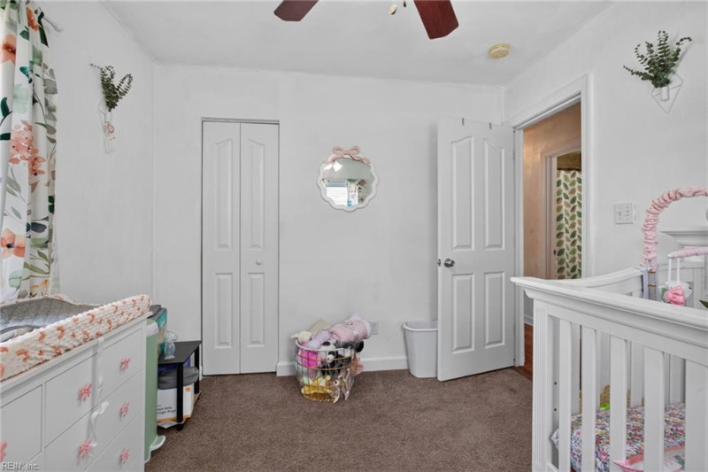 Photo 15 of 43 residential for sale in Hampton virginia