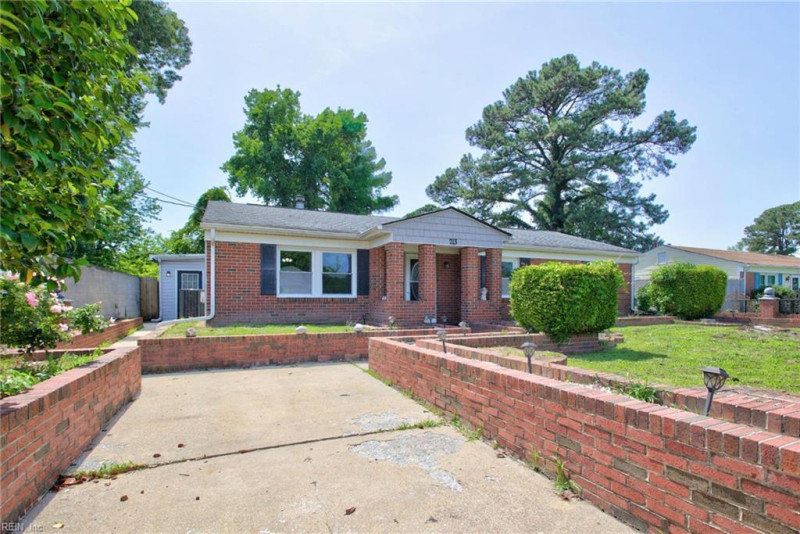 Photo 2 of 43 residential for sale in Hampton virginia