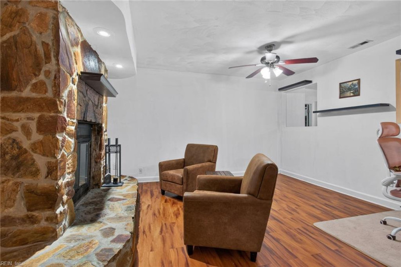 Photo 20 of 43 residential for sale in Hampton virginia
