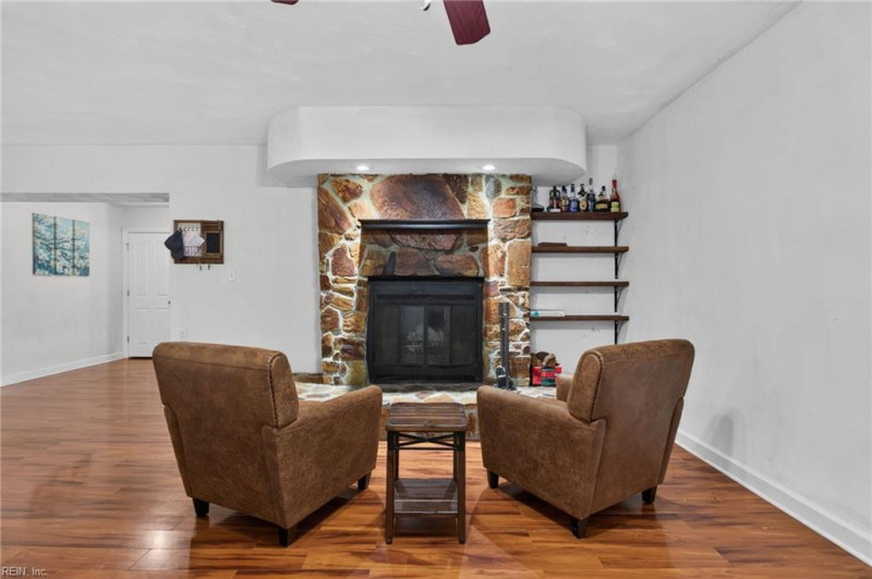 Photo 21 of 43 residential for sale in Hampton virginia