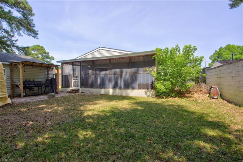 Photo 41 of 43 residential for sale in Hampton virginia