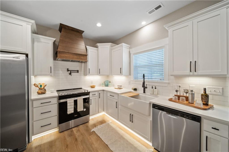 Photo 8 of 20 residential for sale in Suffolk virginia