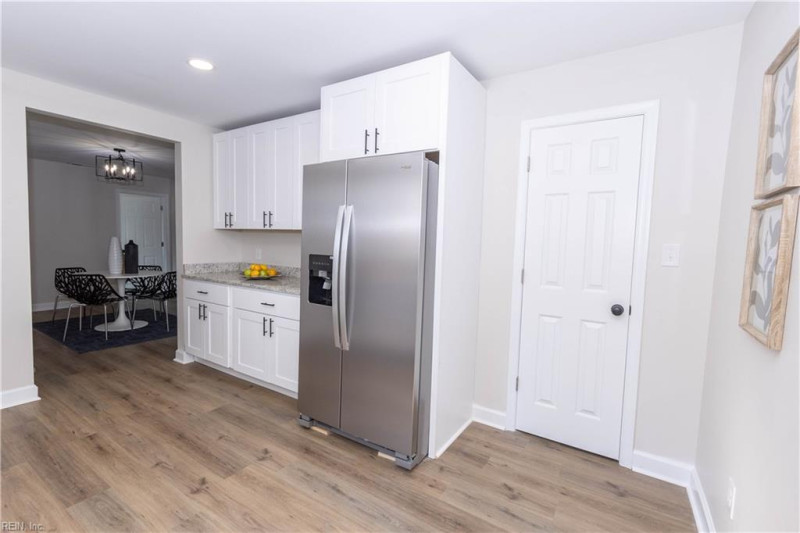 Photo 11 of 20 residential for sale in Hampton virginia