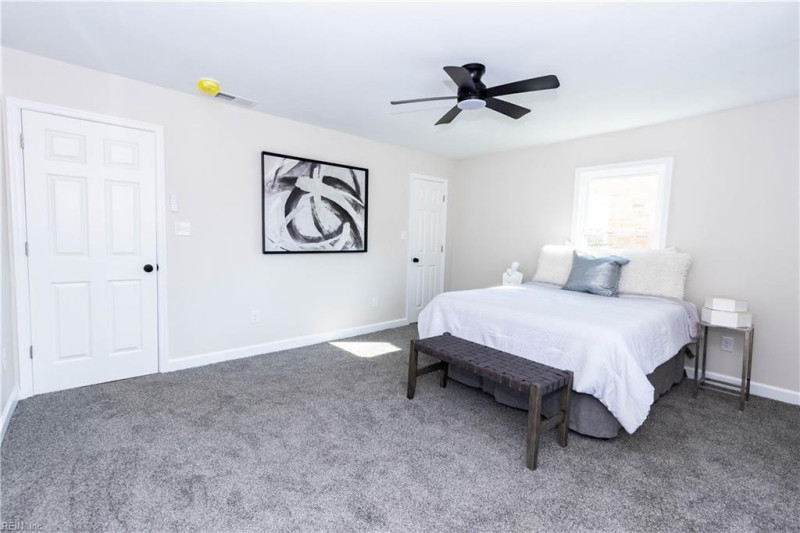 Photo 12 of 20 residential for sale in Hampton virginia
