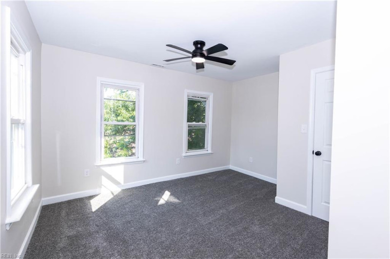Photo 19 of 20 residential for sale in Hampton virginia