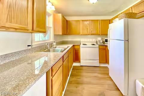 Photo 4 of 8 residential for sale in Chesapeake virginia