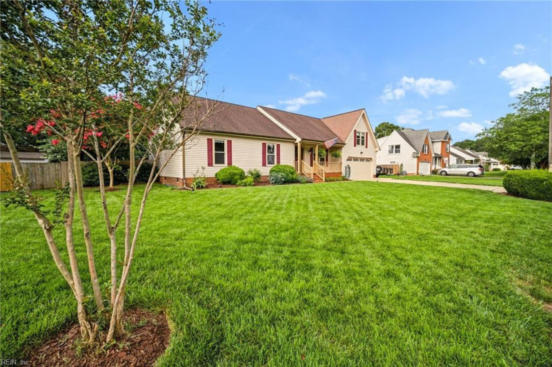 Photo 2 of 50 residential for sale in Chesapeake virginia