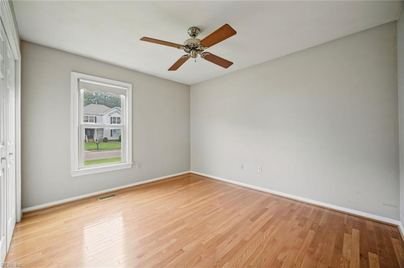 Photo 22 of 50 residential for sale in Chesapeake virginia