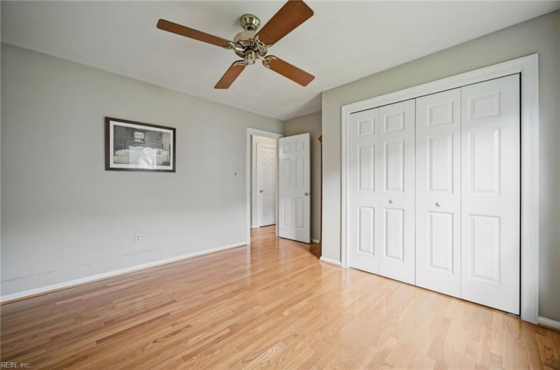 Photo 23 of 50 residential for sale in Chesapeake virginia