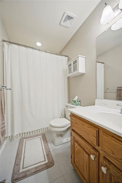 Photo 26 of 50 residential for sale in Chesapeake virginia