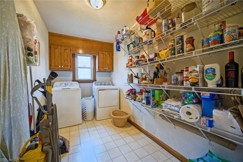 Photo 31 of 50 residential for sale in Chesapeake virginia
