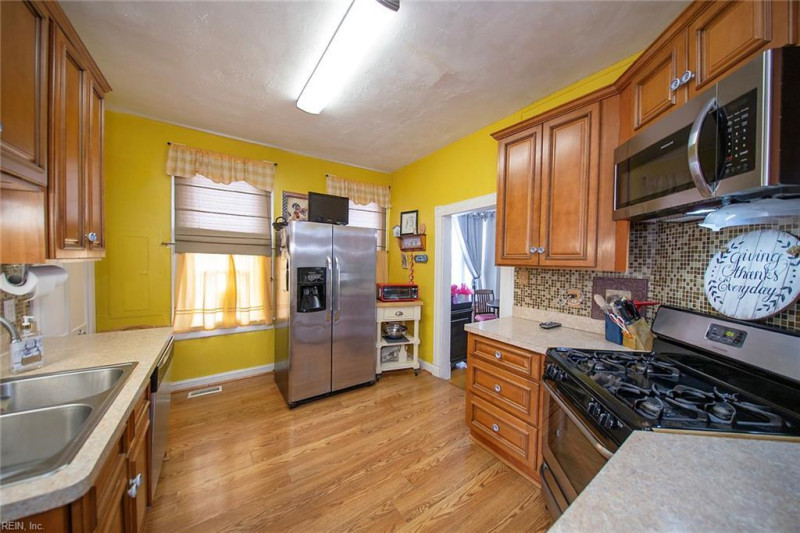 Photo 32 of 49 residential for sale in Portsmouth virginia Photo 32 of 49 residential for sale in Portsmouth virginia