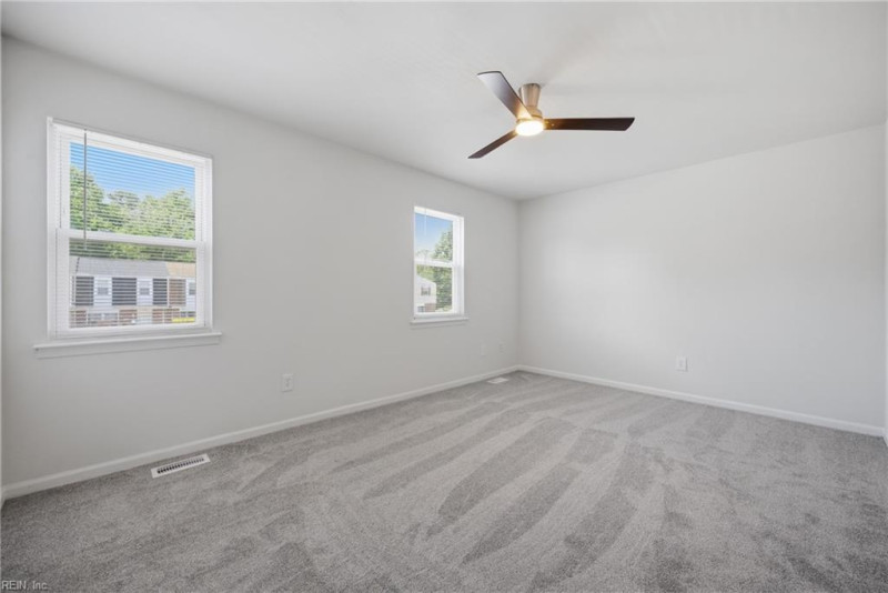 Photo 18 of 38 residential for sale in Virginia Beach virginia