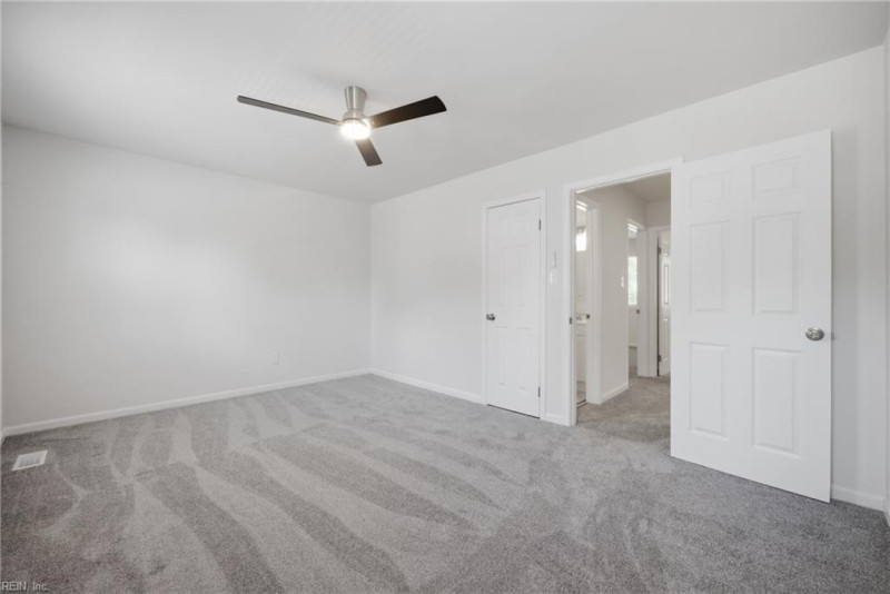 Photo 20 of 38 residential for sale in Virginia Beach virginia