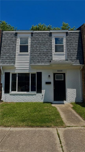 Photo 3 of 38 residential for sale in Virginia Beach virginia