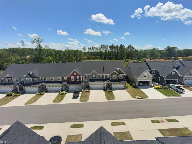 Photo 2 of 28 residential for sale in James City County virginia