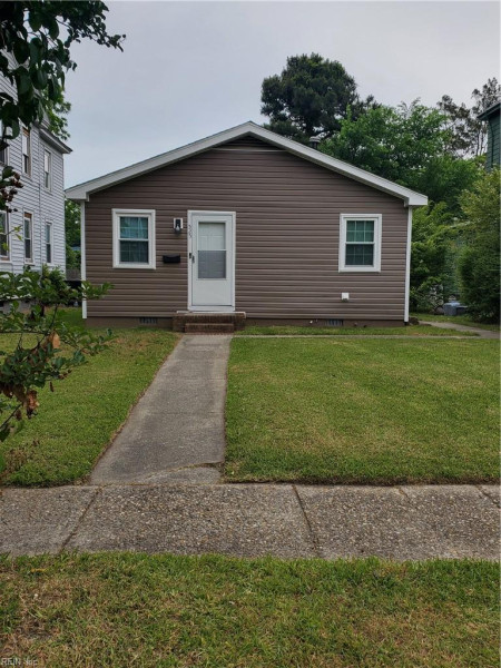 Photo 1 of 18 residential for sale in Portsmouth virginia