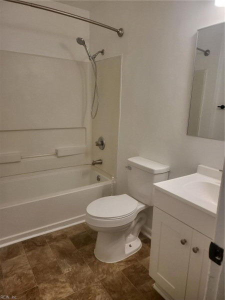 Photo 10 of 18 residential for sale in Portsmouth virginia