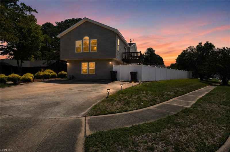 Photo 1 of 30 residential for sale in Chesapeake virginia