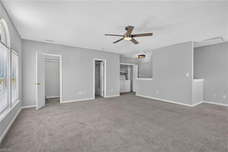 Photo 5 of 30 residential for sale in Chesapeake virginia