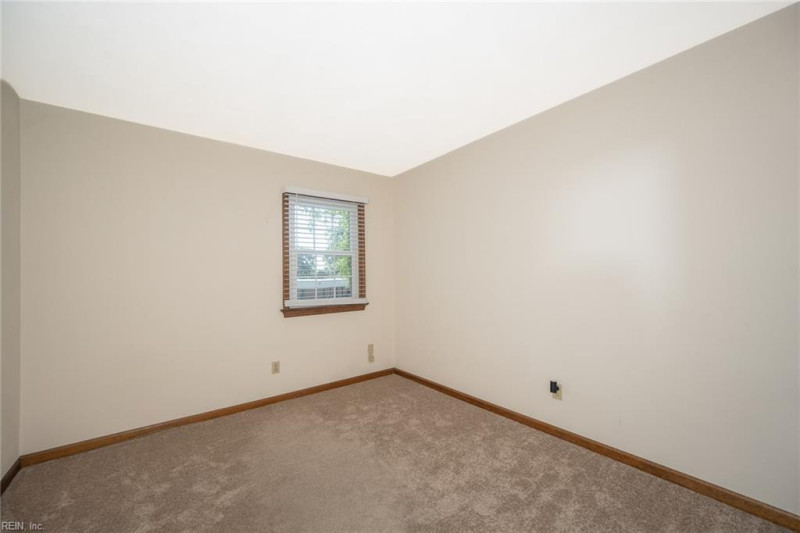 Photo 28 of 34 residential for sale in Chesapeake virginia