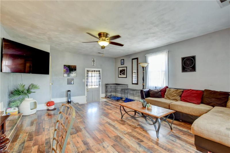 Photo 18 of 49 residential for sale in Isle of Wight County virginia