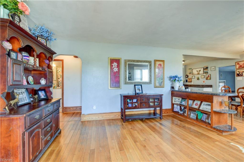 Photo 5 of 49 residential for sale in Isle of Wight County virginia