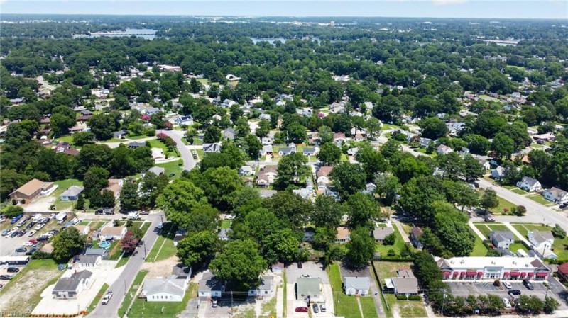 Photo 33 of 41 residential for sale in Chesapeake virginia Photo 33 of 41 residential for sale in Chesapeake virginia