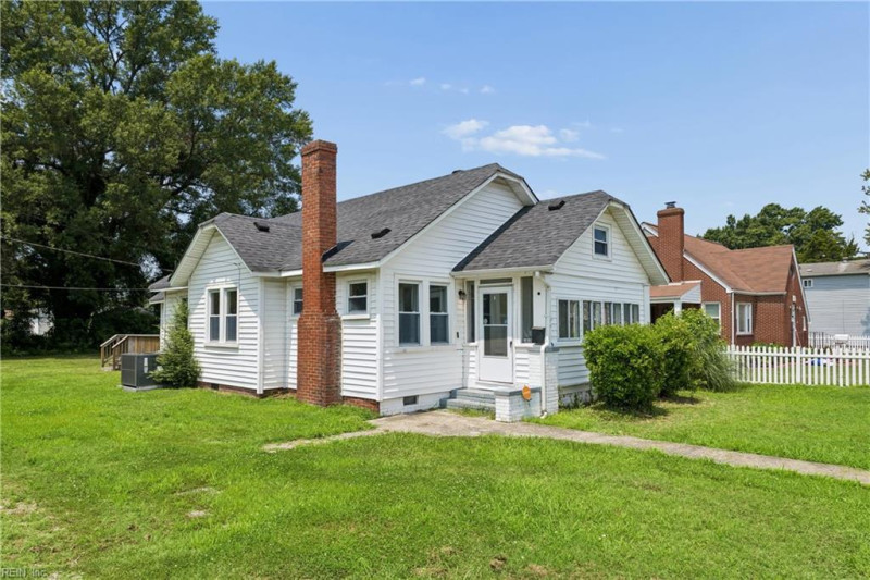 Photo 4 of 50 residential for sale in Hampton virginia Photo 4 of 50 residential for sale in Hampton virginia