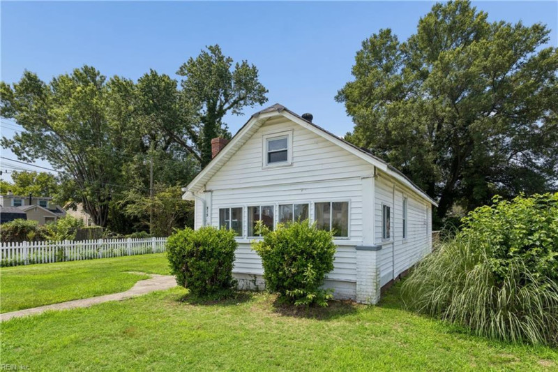Photo 7 of 50 residential for sale in Hampton virginia Photo 7 of 50 residential for sale in Hampton virginia