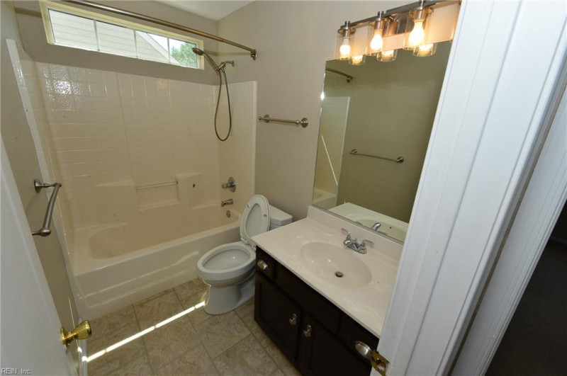 Photo 26 of 36 residential for sale in Chesapeake virginia