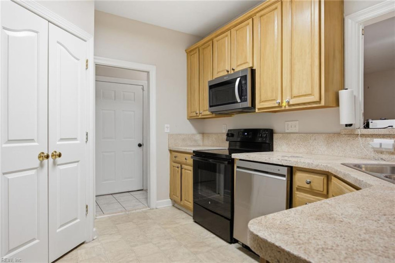 Photo 14 of 42 residential for sale in Norfolk virginia Photo 14 of 42 residential for sale in Norfolk virginia