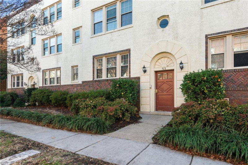 Photo 1 of 17 residential for sale in Norfolk virginia
