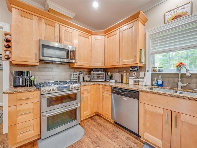 Photo 10 of 46 residential for sale in Poquoson virginia Photo 10 of 46 residential for sale in Poquoson virginia