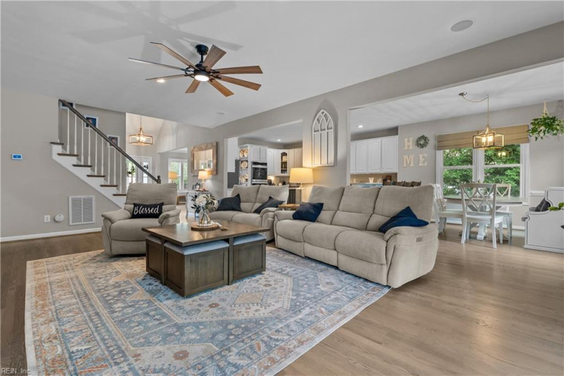 Photo 11 of 49 residential for sale in Virginia Beach virginia