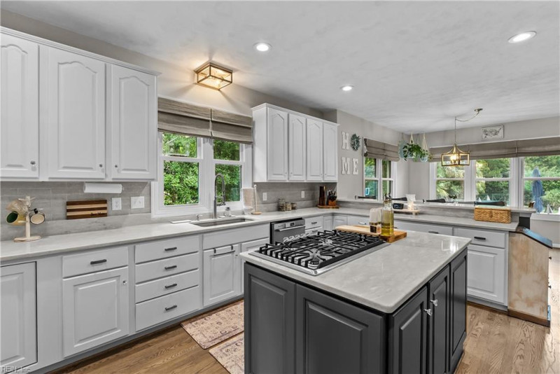 Photo 7 of 49 residential for sale in Virginia Beach virginia