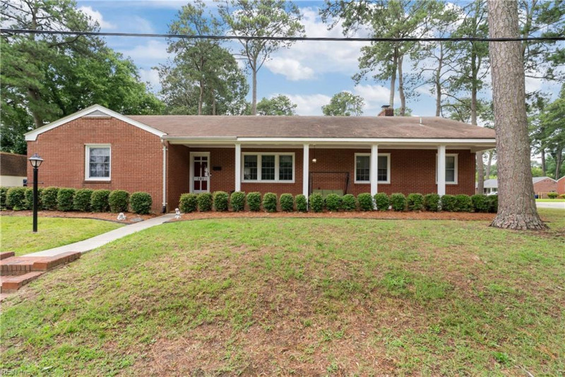 Photo 1 of 41 residential for sale in Portsmouth virginia