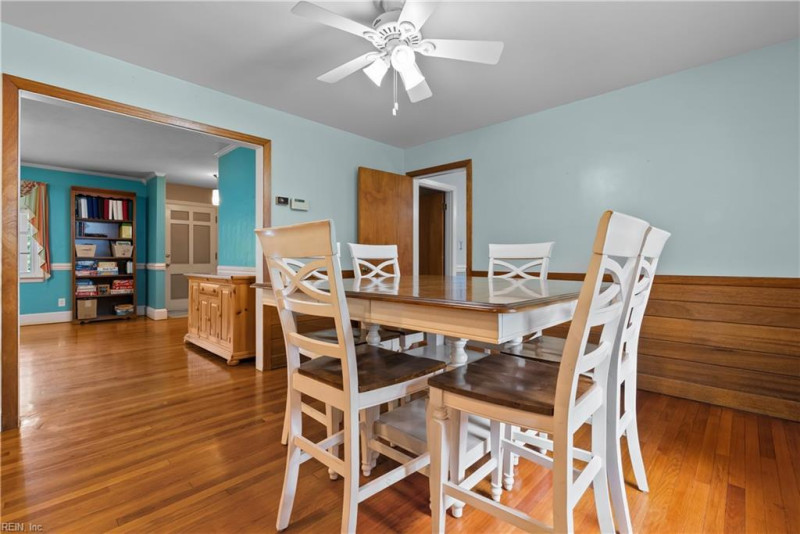 Photo 17 of 41 residential for sale in Portsmouth virginia