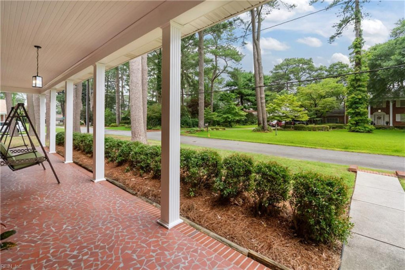 Photo 2 of 41 residential for sale in Portsmouth virginia