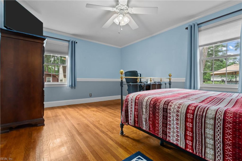 Photo 30 of 41 residential for sale in Portsmouth virginia