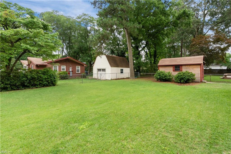 Photo 33 of 41 residential for sale in Portsmouth virginia