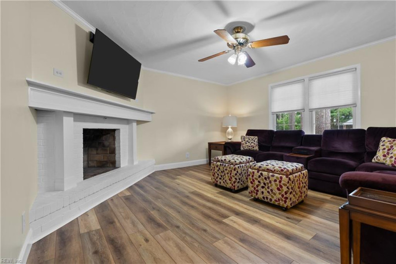 Photo 6 of 41 residential for sale in Portsmouth virginia