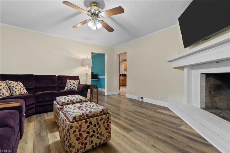 Photo 7 of 41 residential for sale in Portsmouth virginia