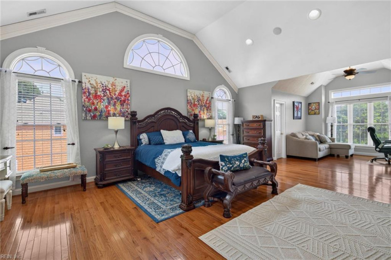 Photo 12 of 27 residential for sale in Chesapeake virginia