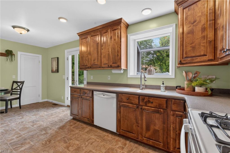 Photo 13 of 51 residential for sale in Norfolk virginia Photo 13 of 51 residential for sale in Norfolk virginia